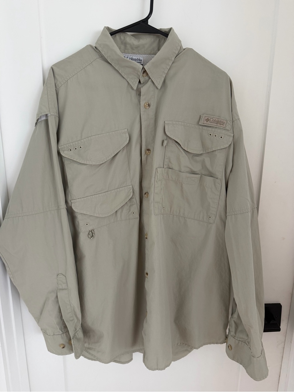 Columbia PFG Vented Fishing Shirt Men’s Large Khaki Long Sleeve